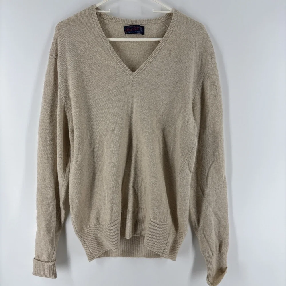 Peter Scott‎ Men's Beige V-Neck 100 Lambswool Sweater Size 40 Made in Scotland